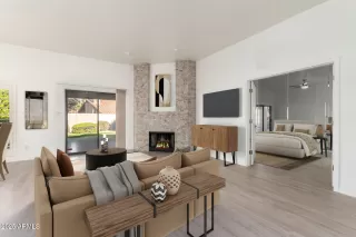 Photo #4: 6747020 Listing 