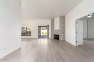 Photo #5: 6747020 Listing 