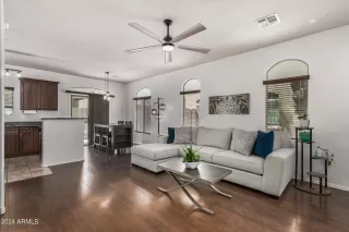 Photo #2: 6747090 Listing