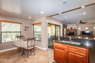 Photo #6: 6747271 Listing