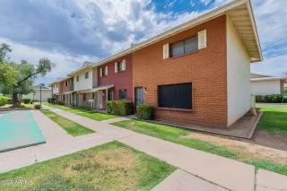 Photo #1: 6747299 Listing 