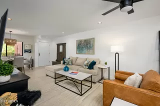 Photo #2: 6747325 Listing 