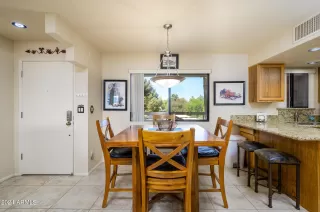 Photo #6: 6747496 Listing 