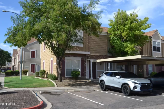 MLS: 6747510 Condo For Sale