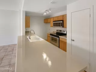 Photo #1: 6747683 Listing