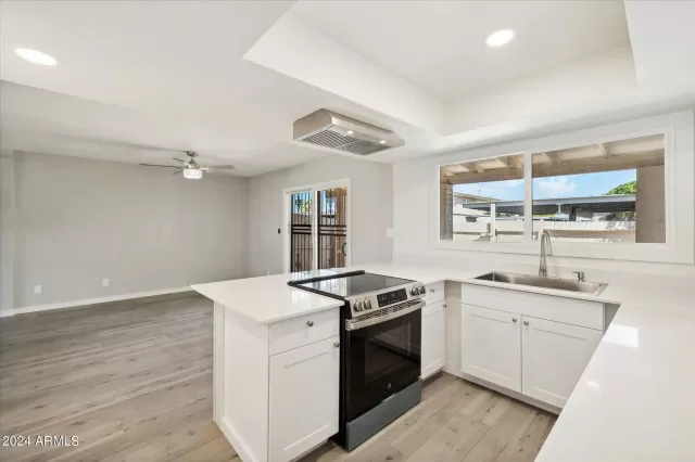 MLS: 6747752 Condo For Sale