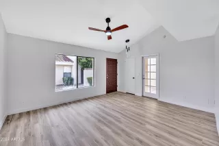 Photo #4: 6747804 Listing