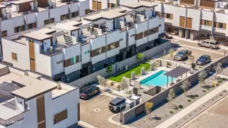 Photo #1: 6747939 Listing 