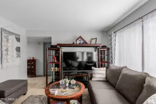 Photo #2: 6748051 Listing