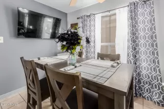 Photo #4: 6748051 Listing