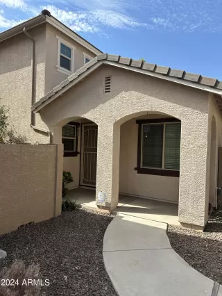 Photo #2: 6748124 Listing