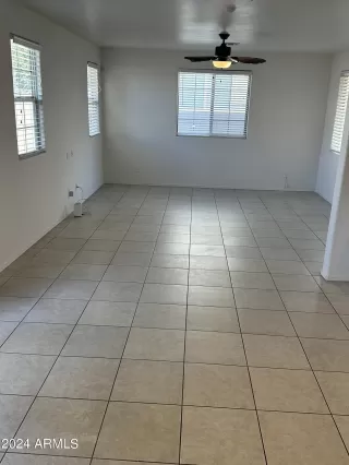 Photo #3: 6748124 Listing