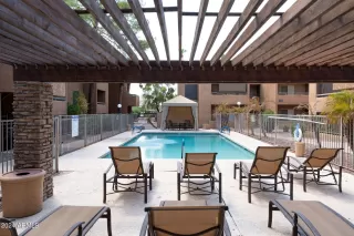 Photo #2: 6748214 Listing