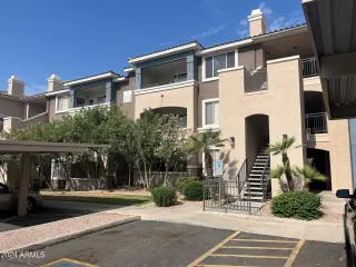 Photo #3: 6748316 Listing