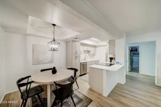 Photo #2: 6748360 Listing 