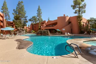 Photo #3: 6748414 Listing 