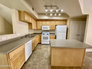 Photo #1: 6748420 Listing