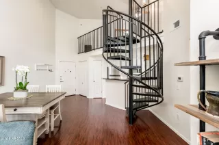 Photo #3: 6748477 Listing