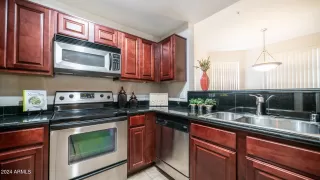 Photo #3: 6748726 Listing