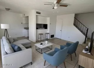 Photo #4: 6748889 Listing 