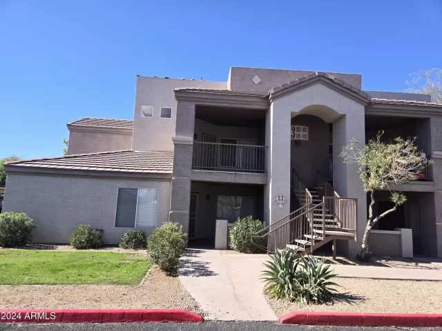 MLS: 6748917 Condo For Sale
