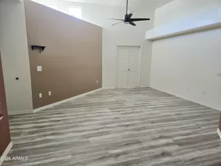 Photo #2: 6748917 Listing 