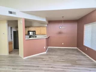 Photo #4: 6748917 Listing 