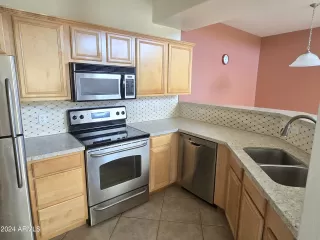 Photo #6: 6748917 Listing 