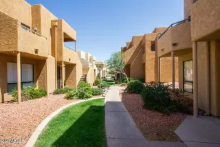 Photo #3: 6749030 Listing