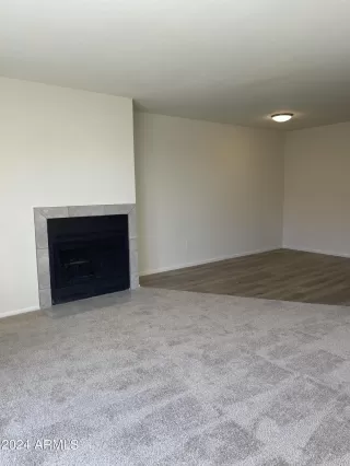 Photo #5: 6749030 Listing