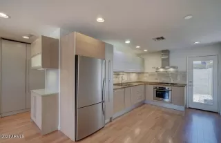 Photo #1: 6749063 Listing