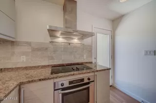 Photo #3: 6749063 Listing