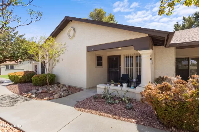 MLS: 6749344 Condo For Sale