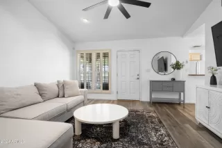 Photo #4: 6749344 Listing 