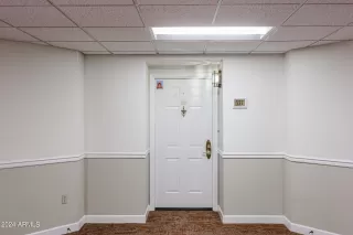 Photo #5: 6749394 Listing