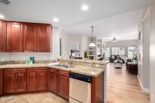 Photo #5: 6749577 Listing 