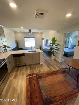 Photo #5: 6749987 Listing 