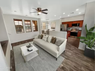 Photo #1: 6750001 Listing