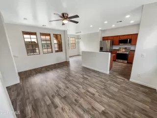 Photo #2: 6750001 Listing