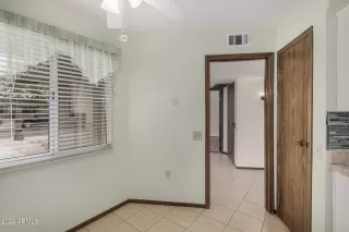 Photo #6: 6750041 Listing 