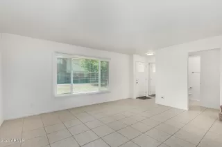 Photo #4: 6750047 Listing 