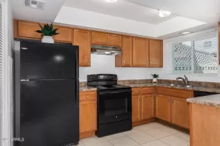 Photo #6: 6750047 Listing 