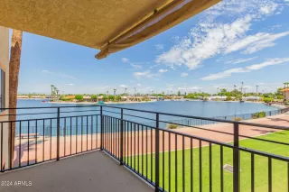 Photo #5: 6750245 Listing