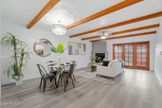 More Details about MLS # 6750305 : 1125 W PASADENA AVENUE#2