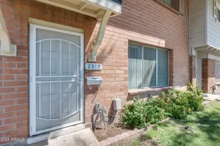 Photo #6: 6750337 Listing 