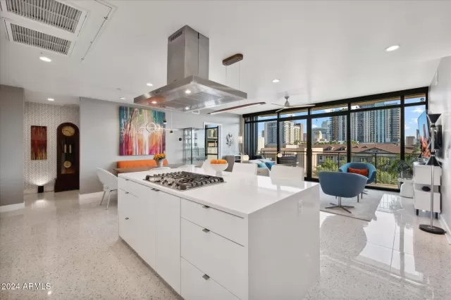 MLS: 6750381 Condo For Sale