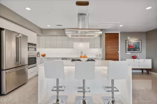 Photo #3: 6750381 Listing 