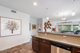 Photo #4: 6750490 Listing