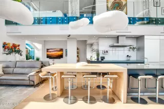 Photo #3: 6750533 Listing 