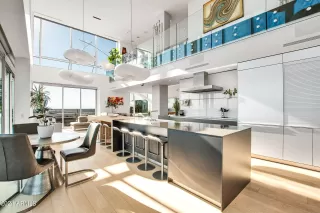 Photo #5: 6750533 Listing 